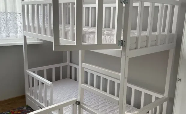 Łóżko drewniane białe 2